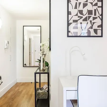 Contemporary 2 Bedroom Flat In Canary Wharf Londres Extérieur photo